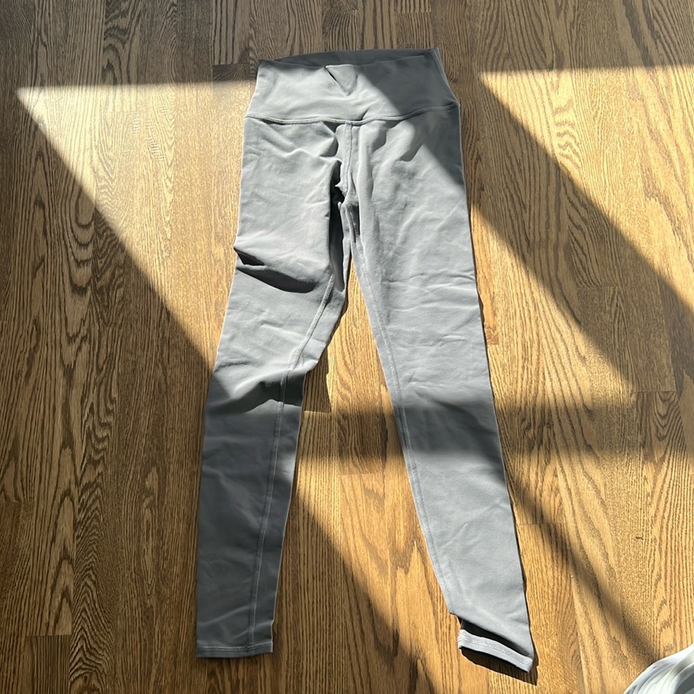 Alo Leggings
